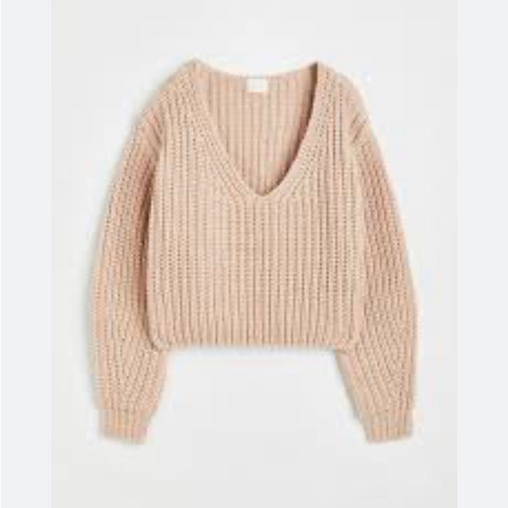 H&M Medium V-Neck Knit Sweater - Creamy pink